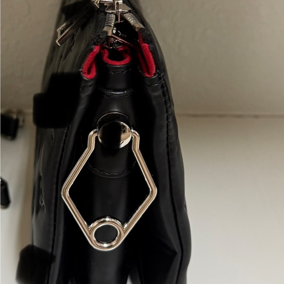 Elegant Black Bag - Picture 4 of 7